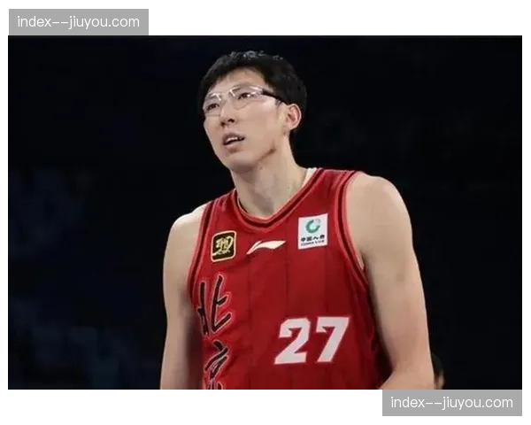 北京首钢麦基加盟补强内线 与周琦组双塔冲击前四